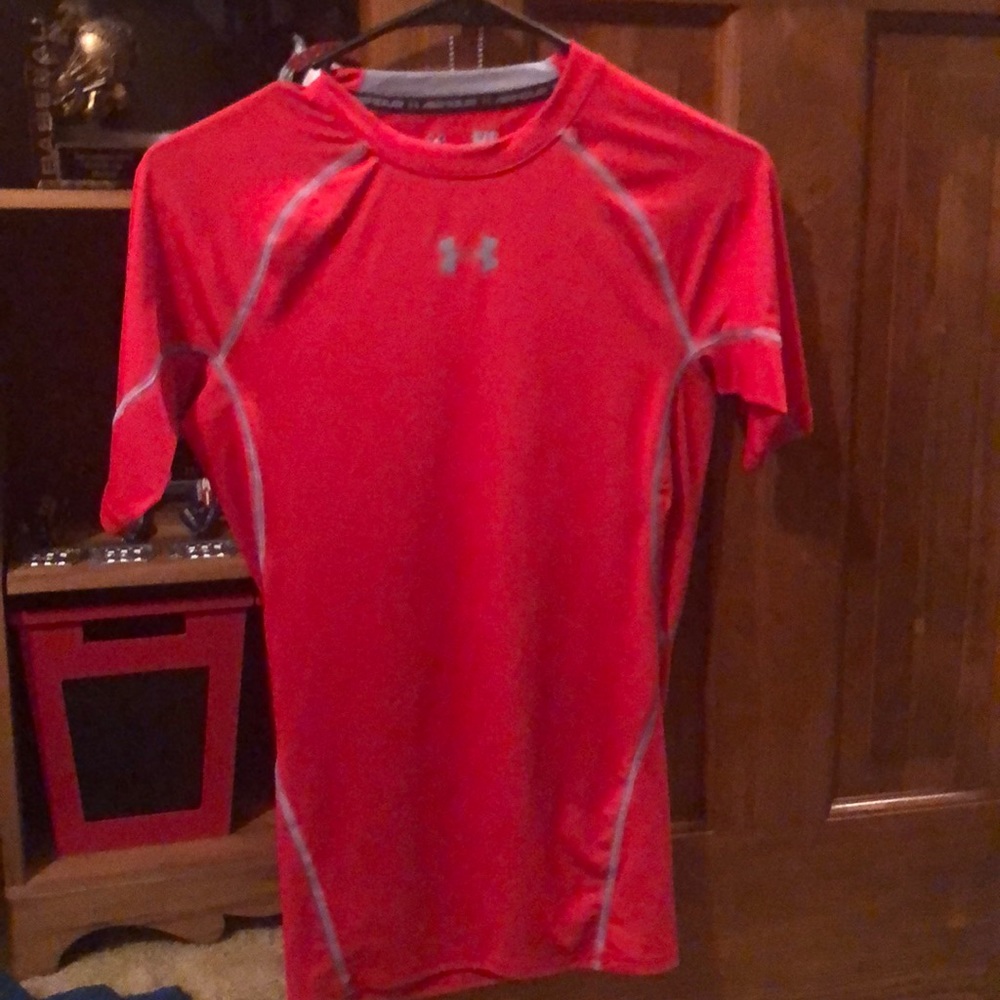 Underarmour shirt